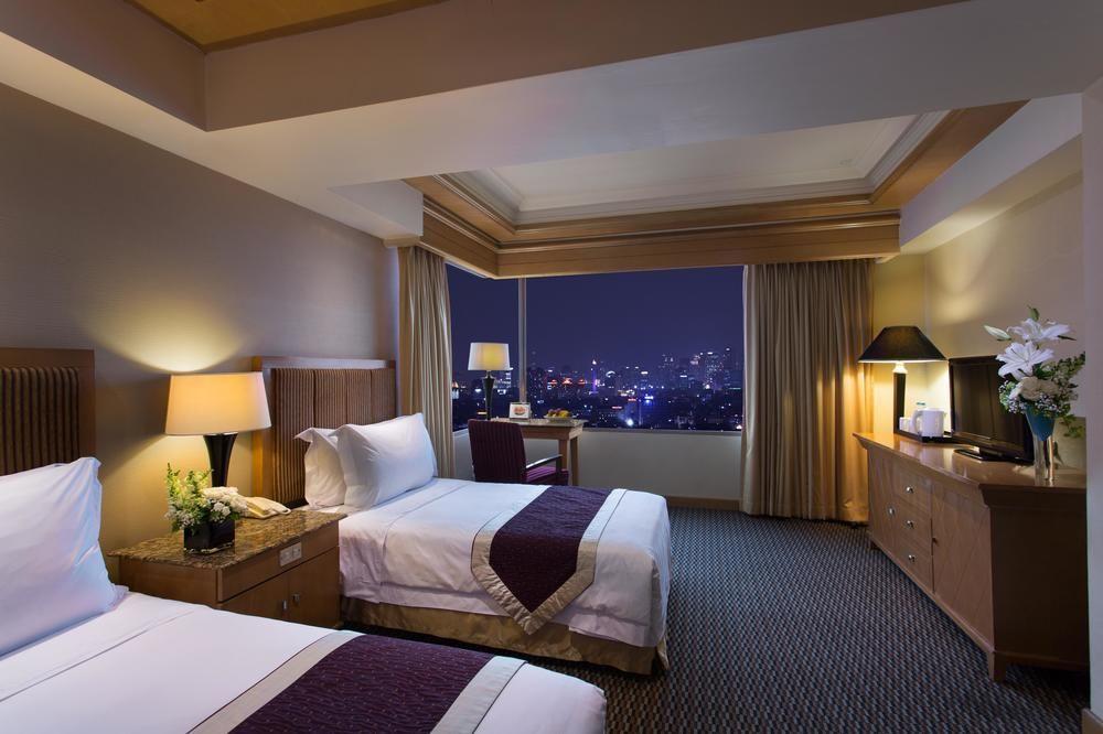 Le Grandeur Mangga Dua Hotel Джакарта Екстериор снимка