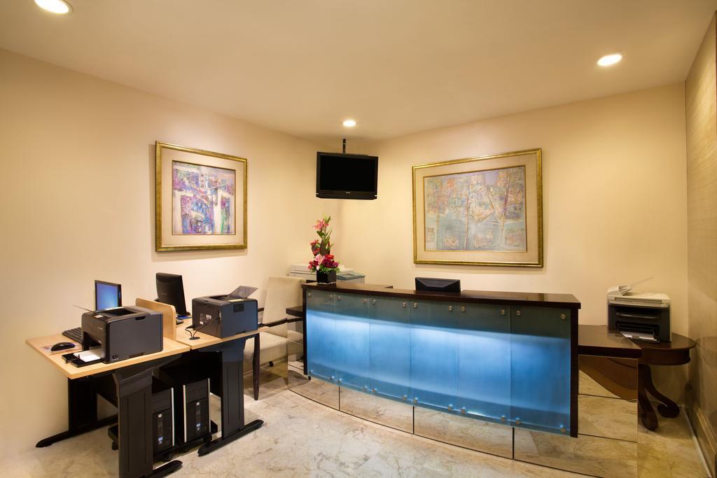 Le Grandeur Mangga Dua Hotel Джакарта Екстериор снимка