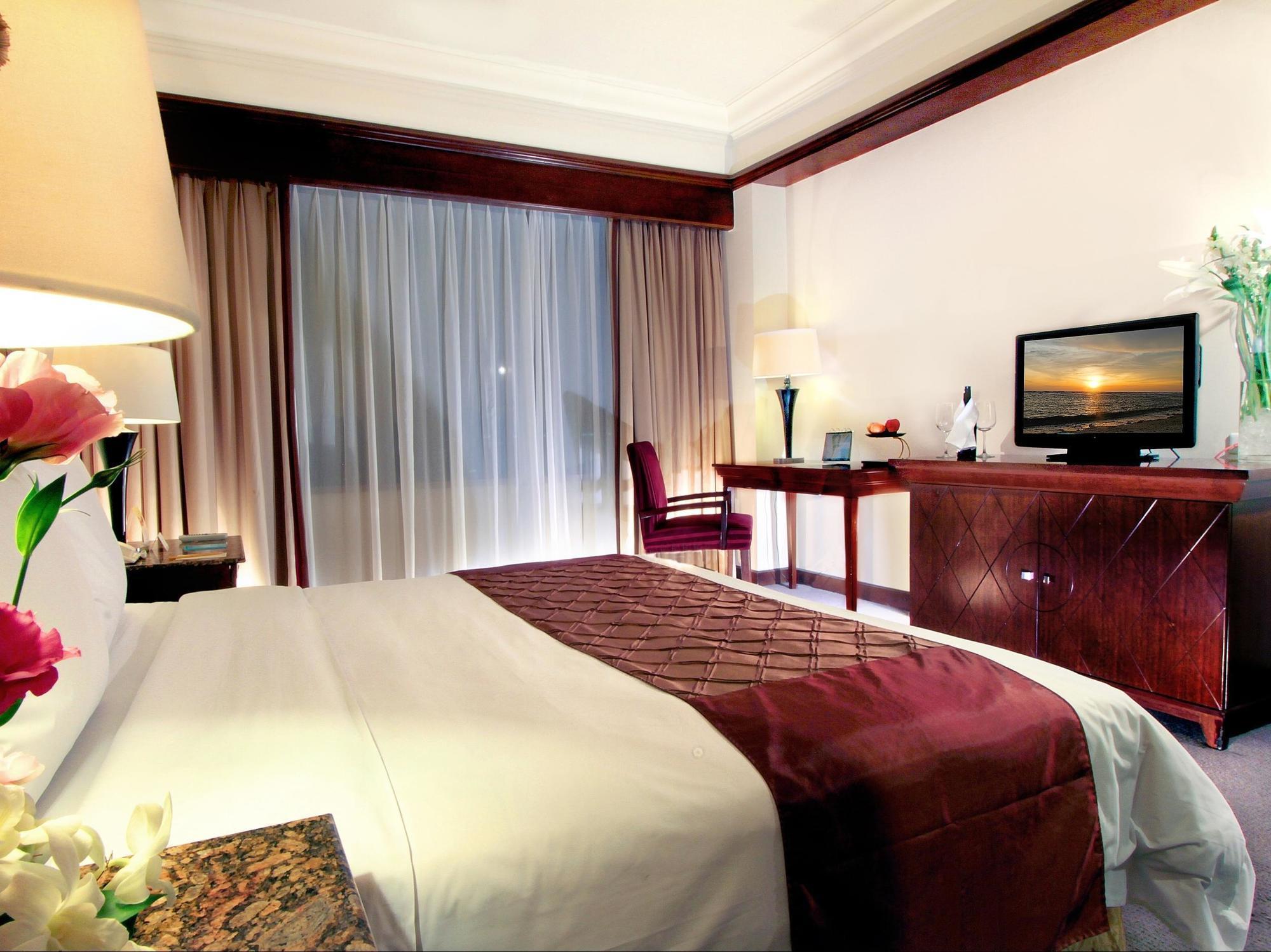 Le Grandeur Mangga Dua Hotel Джакарта Екстериор снимка