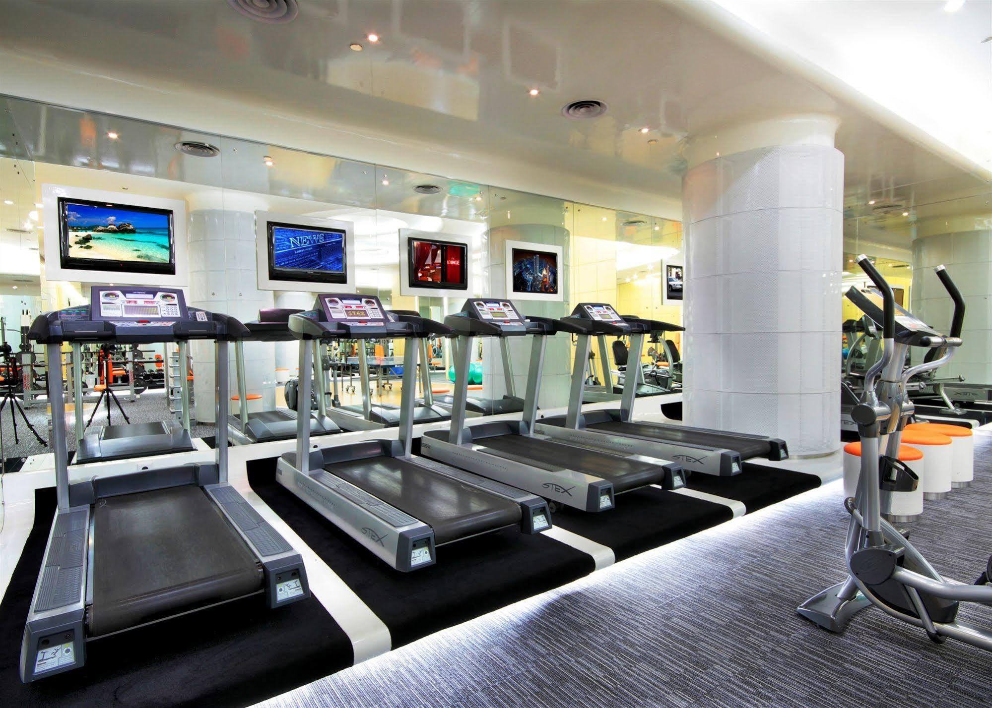 Le Grandeur Mangga Dua Hotel Джакарта Екстериор снимка